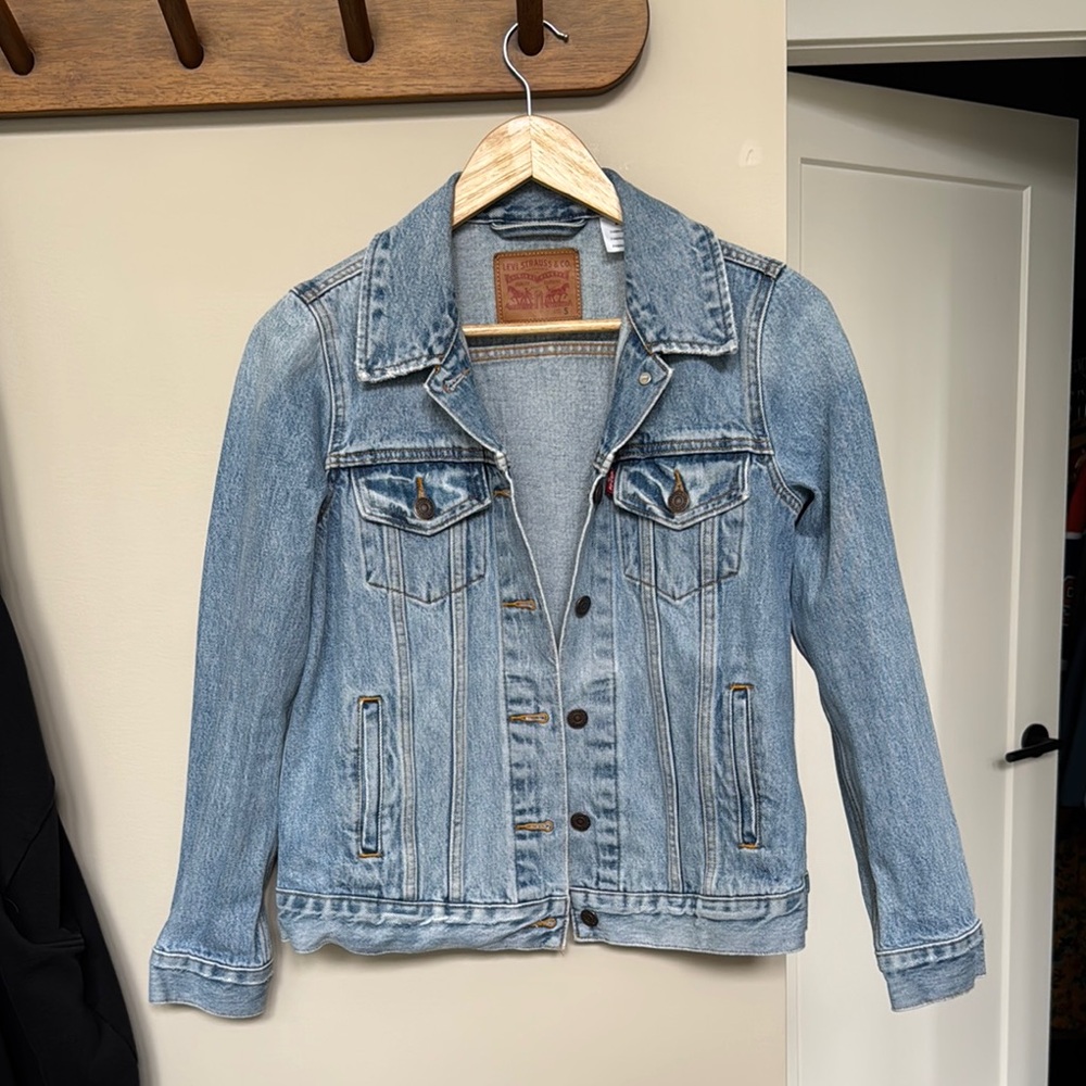 Levi's Light Wash Denim Jacket